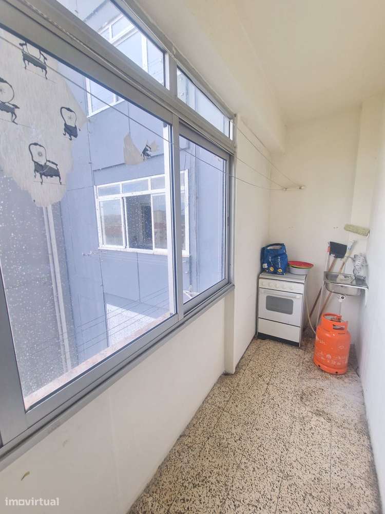 T0 Remodelado | Av. dos Cravos Vermelhos – Reboleira - Grande imagem: 5/20