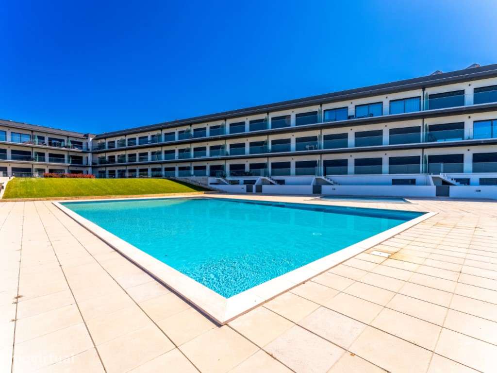 Apartamento T2 na Pederneira com piscina e Vista Mar-7