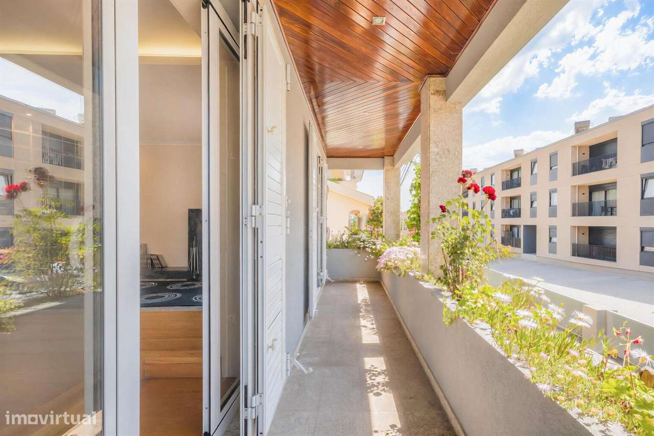 Moradia Exclusiva T5 com Jardim em Leça do Balio-52