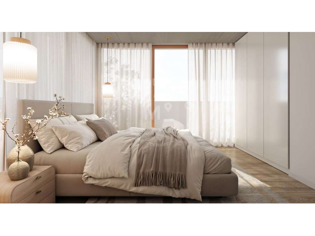 Apartamento T0 com Varanda e Estacionamento próximo à Estação de Me...-11