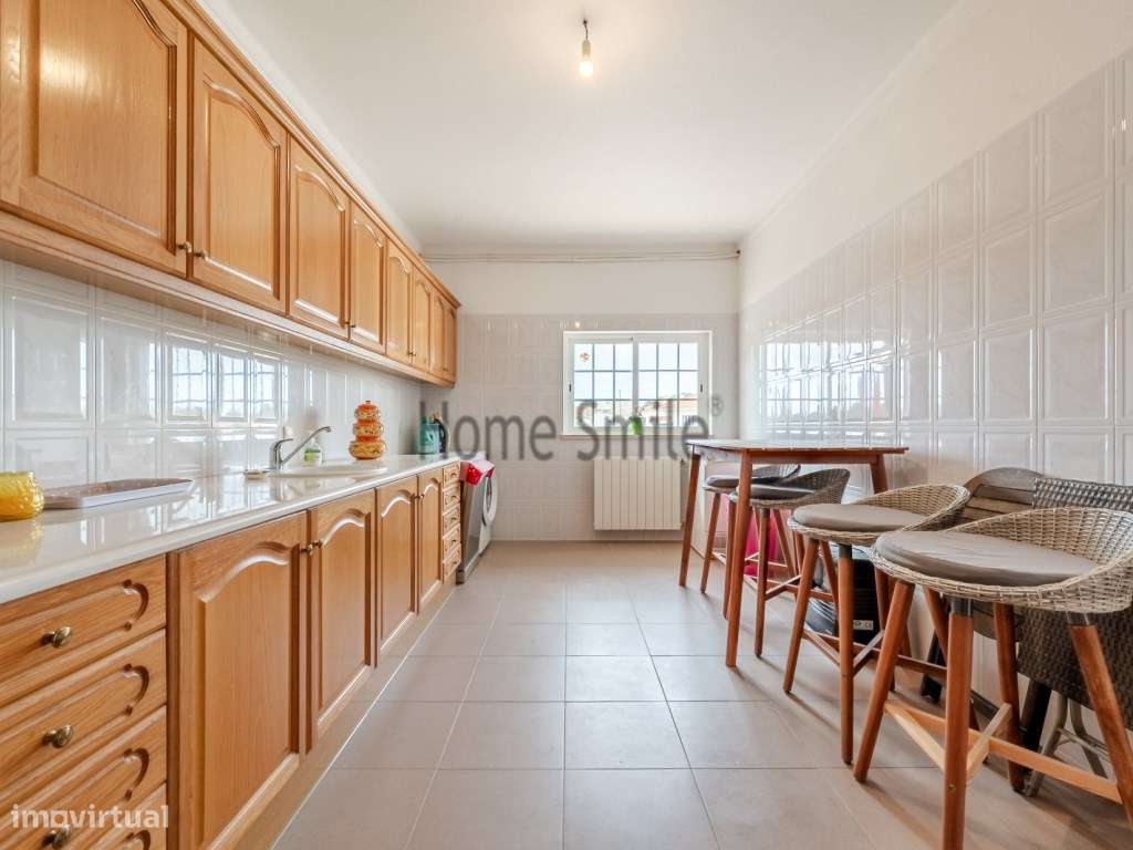 MORADIA COM PISCINA. EXCELENTE QUALIDADE-33