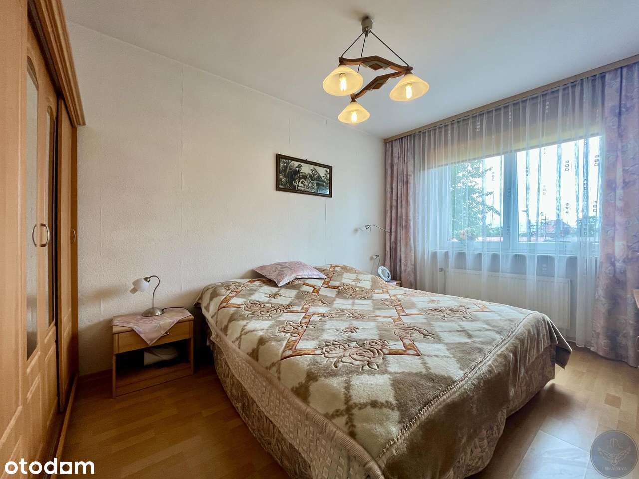 Dom Wolnostojący_210m2_Garaż_Ogród-11