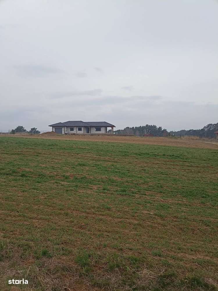 De vânzare teren intravilan în Lacul Reci-6