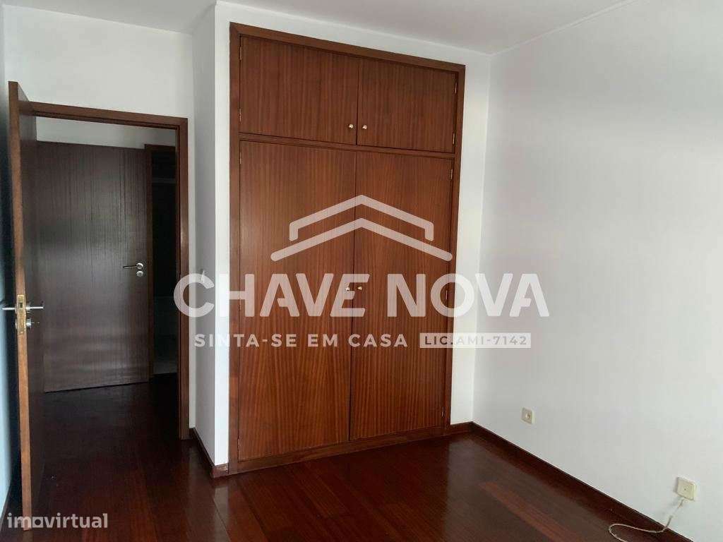 IF - Apartamento T2+1 junto ao Arrábida Shopping - Grande imagem: 5/13
