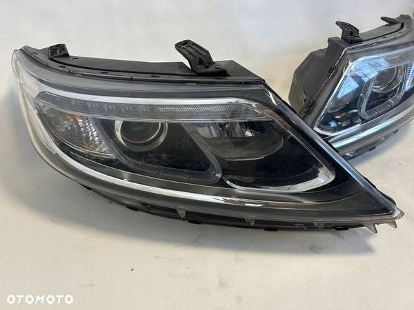 Kia Sorento 2 II Lift 12- lampy Xenon LED komplet - 4