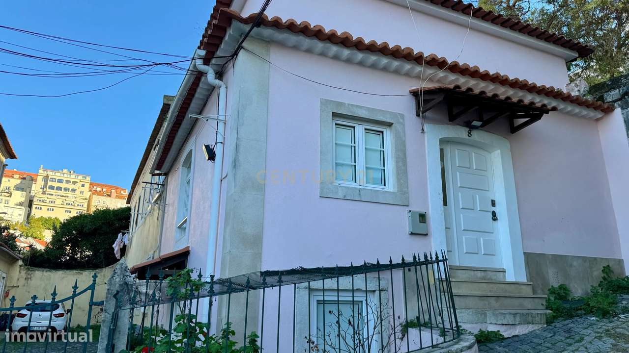 Predio Com 2 Apartamentos T2 Duplex T0 Estudio Na Mouraria Lisboa