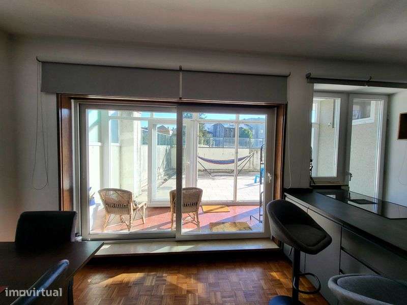 Apartamento T4 com terraço em Faria Guimarães, Porto - Grande imagem: 5/12