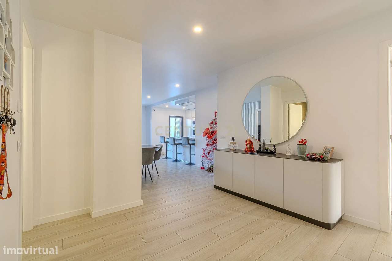 Luxuoso Apartamento de 3 Quartos novo com um Grande Terraço e Estacion - Grande imagem: 5/42