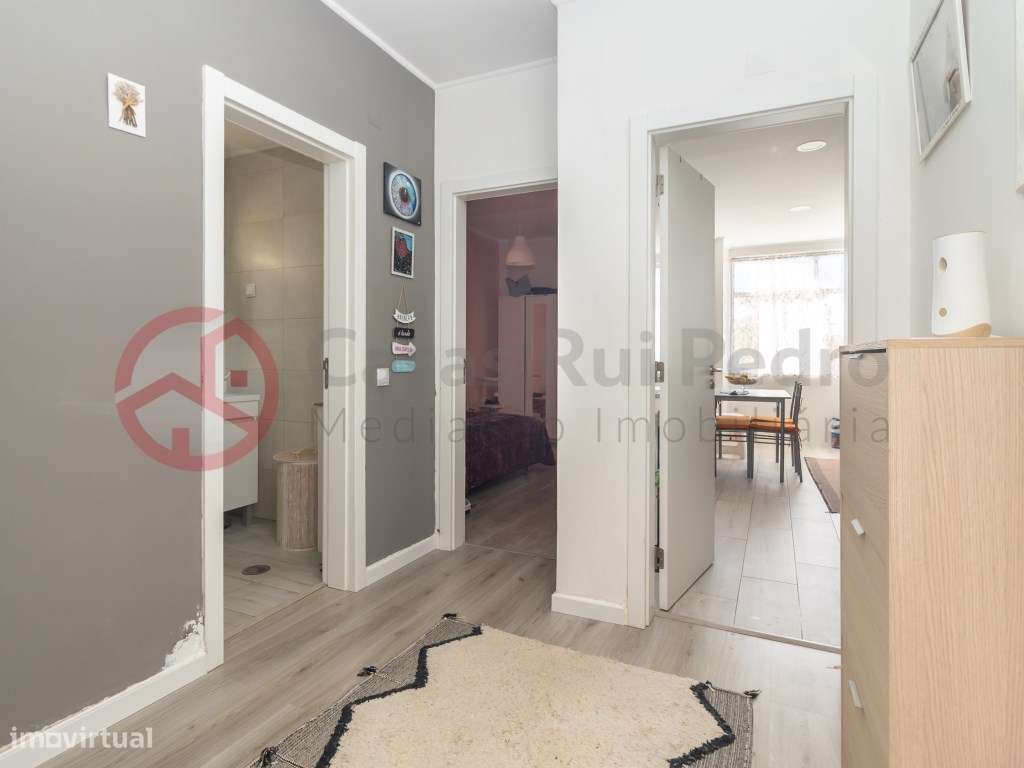 Apartamento T2 Remodelado A Entrada Da Moita