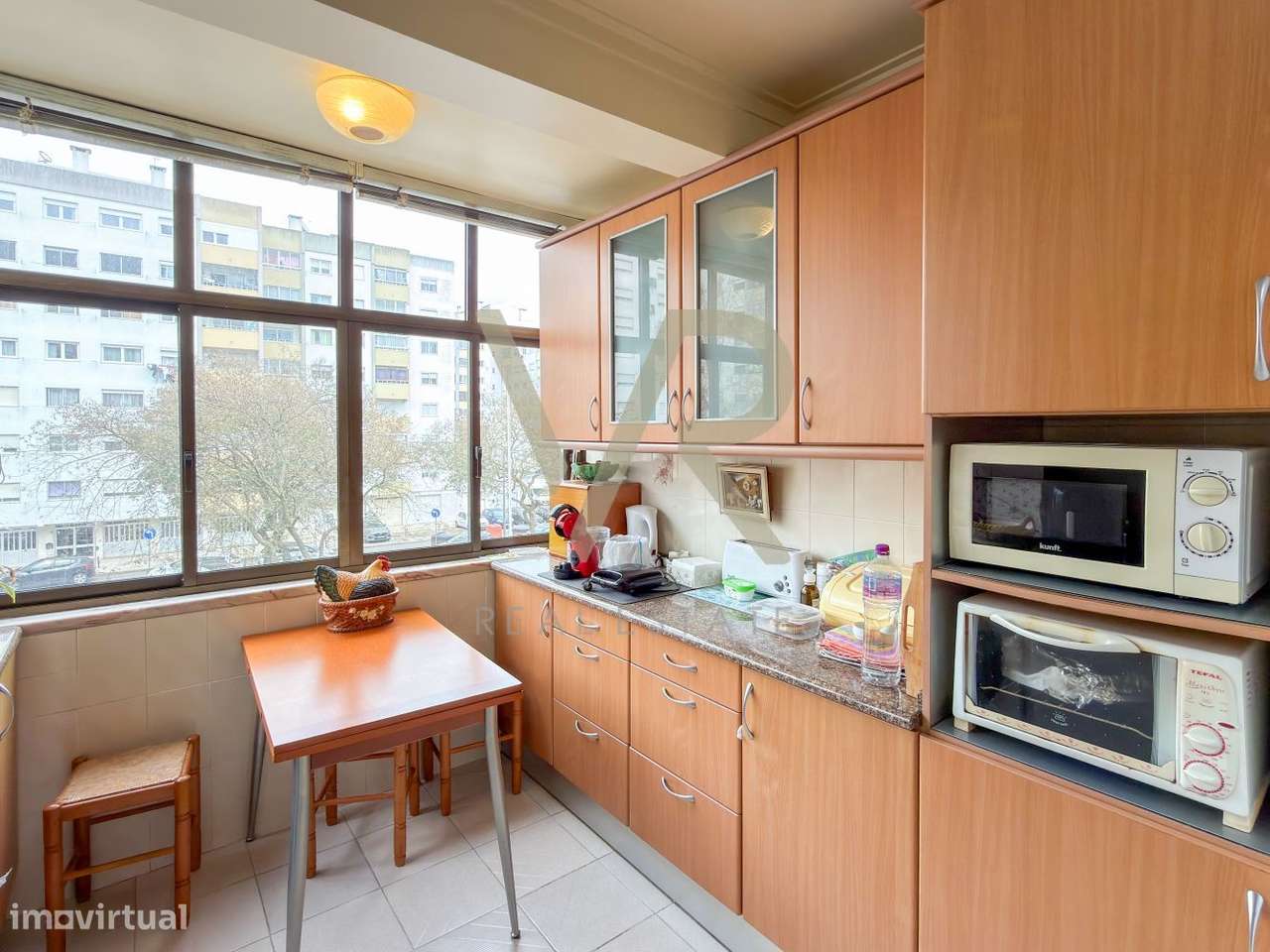 Oportunidade em Massamá: T3 Luminoso a 3 Minutos da Estação-10