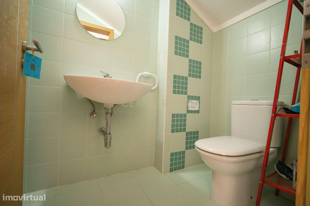 Onde o Mar é Vizinho: Moradia T2+1 com Vista Panorâmica-21