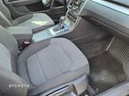 Volkswagen Passat 2.0 TDI Comfortline DSG - 24