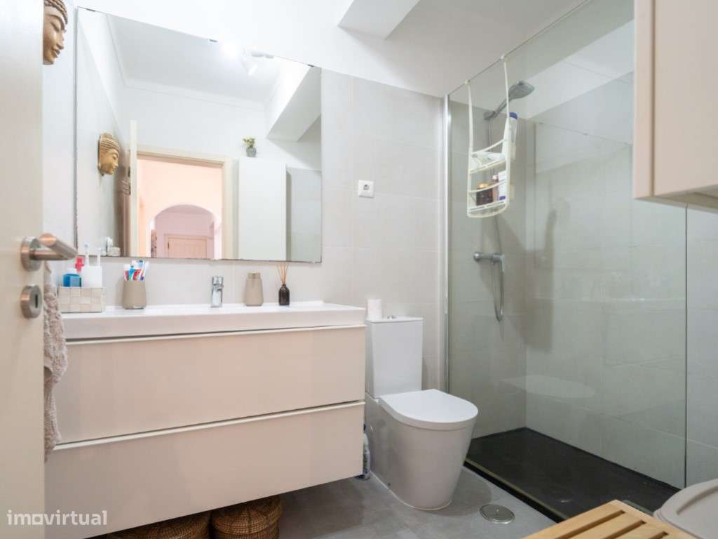 Apartamento T3 com varanda e vista deslumbrante para a Praia do Nor...-17