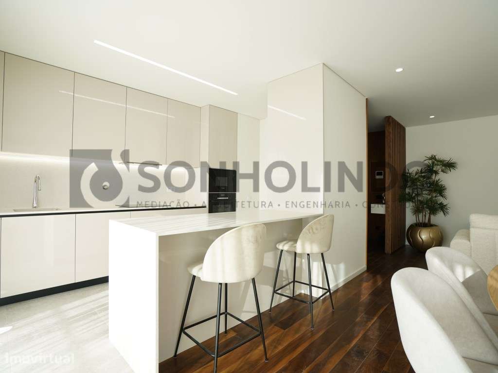 Apartamento T2 novo com varanda, exposição solar a poente, garagem ...-16