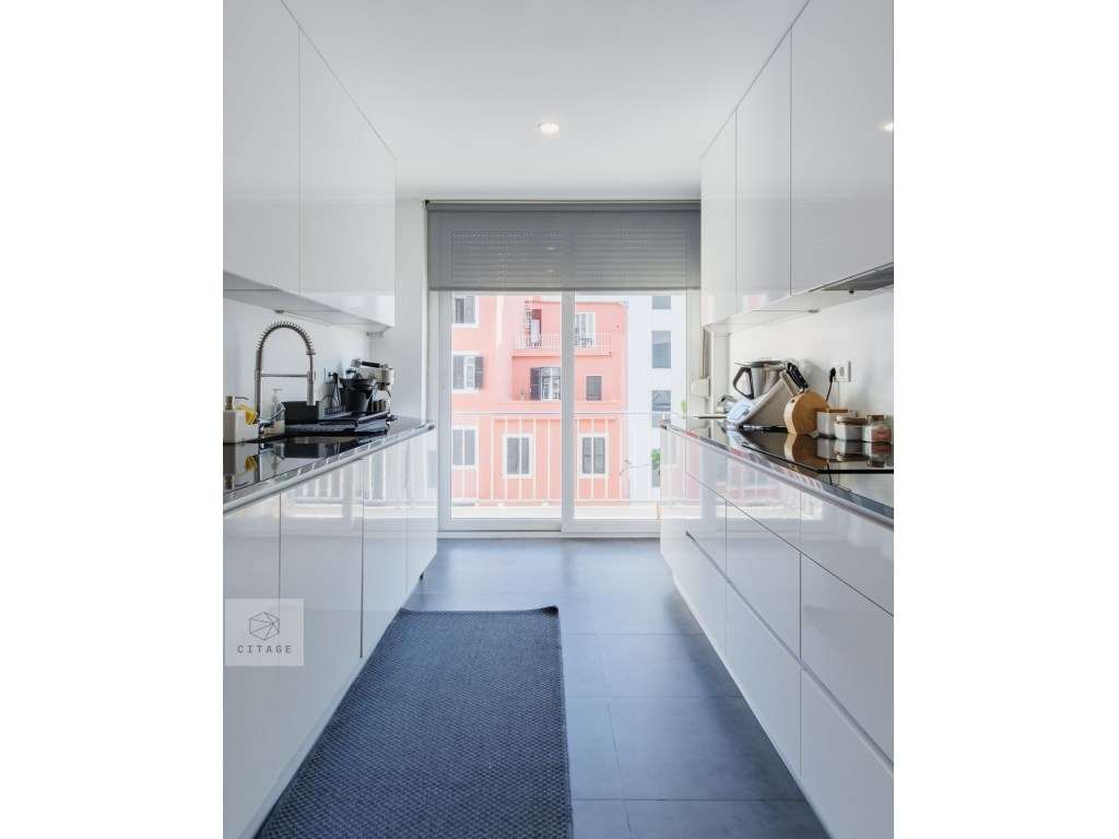 Apartamento T3 com garagem Amoreiras-19