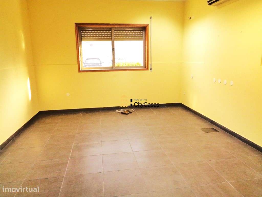 Espaço Comercial em Nogueira da Maia - Grande imagem: 4/12