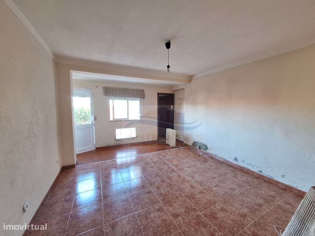 Excelente T1+2 com logradouro na Amadora - Grande imagem: 5/17