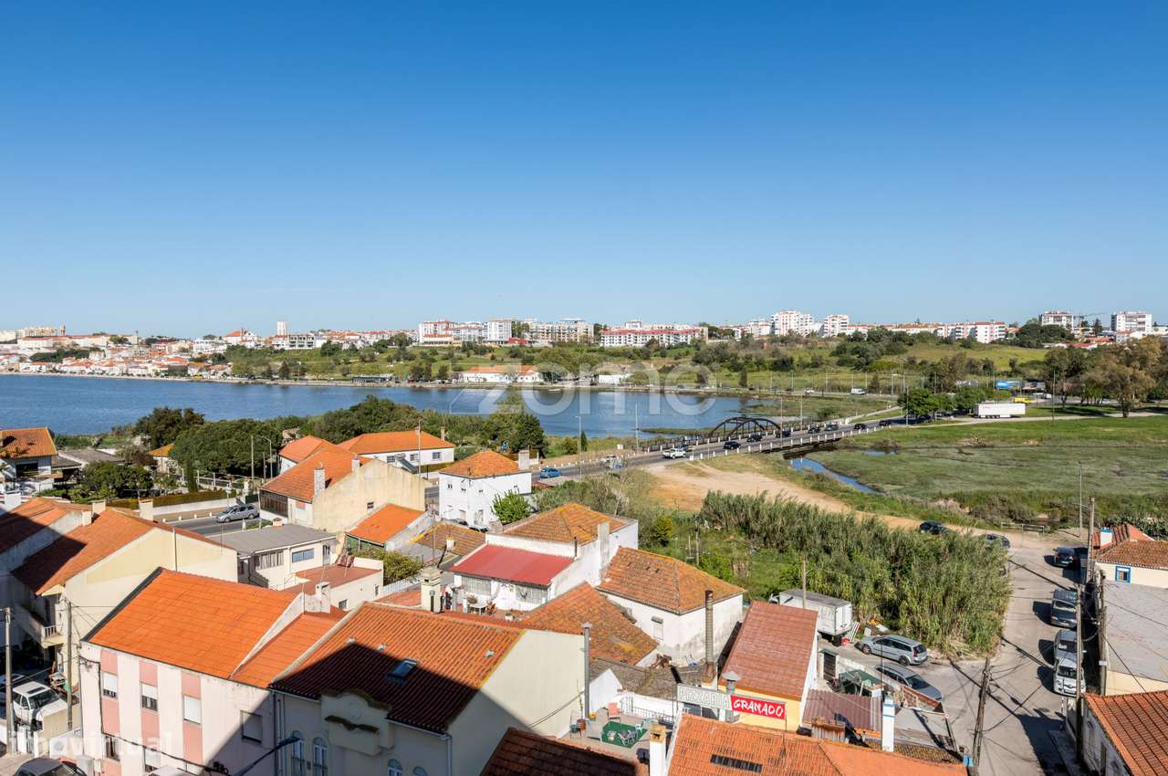 Apartamento T2 em Paivas, Amora-21