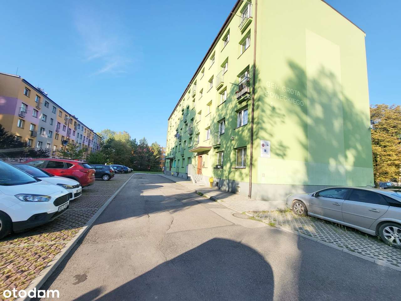 Szombierki, 2 pokoje w bloku, oddzielna kuchnia-0