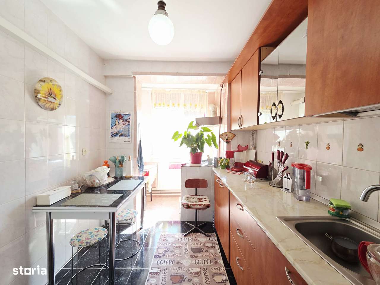 Apartament 3 camere Micro 16 cu 2 balcoane etaj 2-8