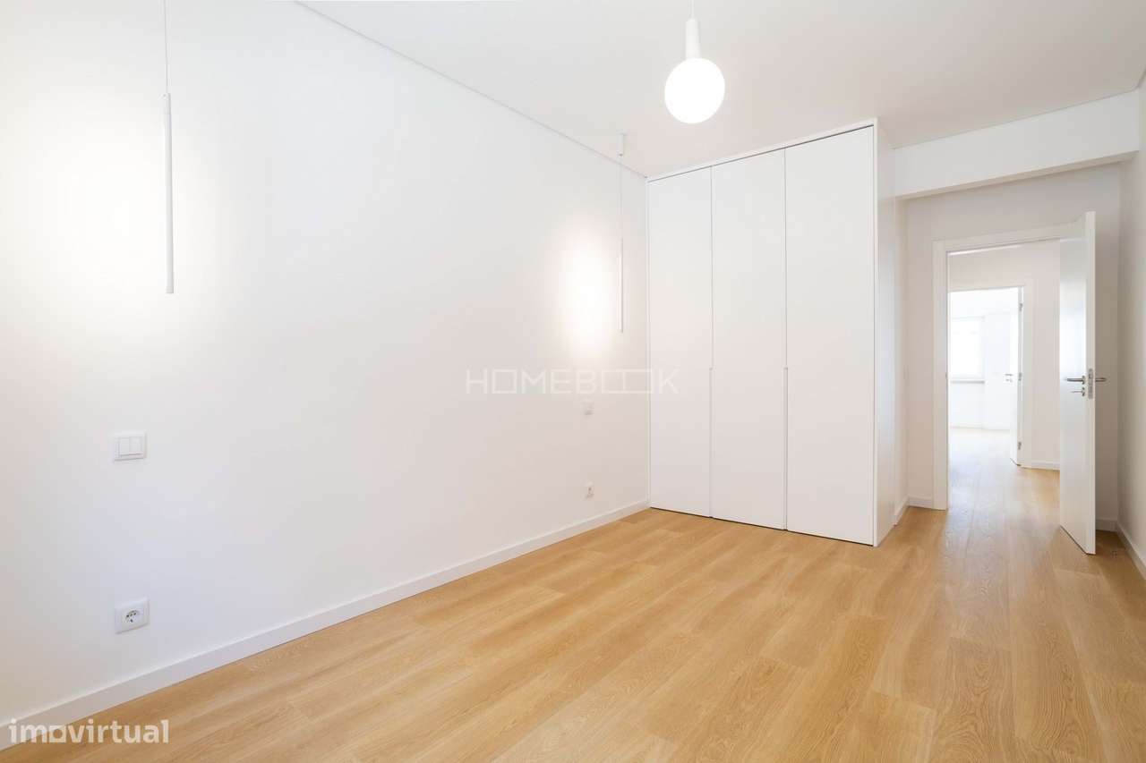 Apartamento T2 renovado na Graça-17