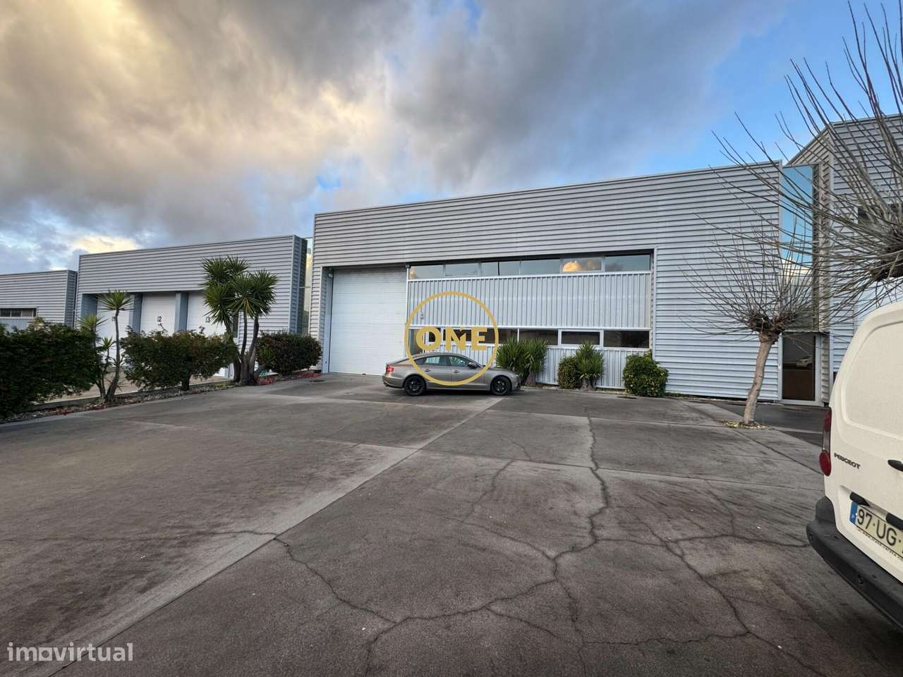 Armazém Industrial para Arrendamento | 800 m2 | Lordelo – Guimarães - Grande imagem: 2/24