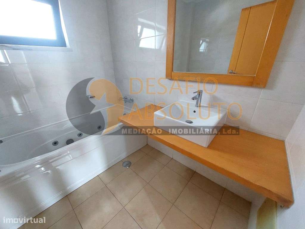 Moradia Isolada T5, boas áreas. Quinta da Alembrança - Feijó-35