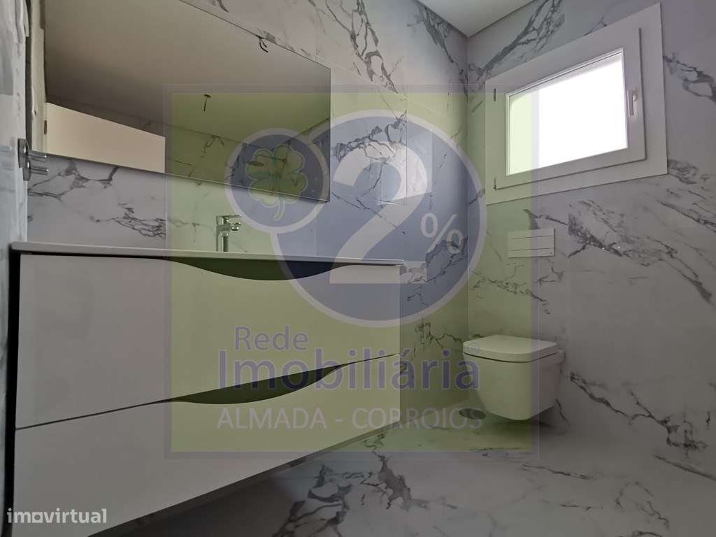 Moradia T3+1, próximo de espaços verdes-11