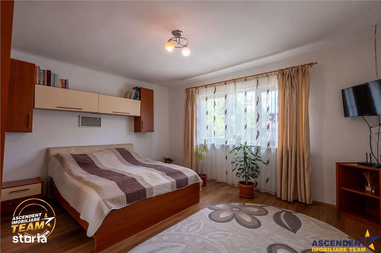 FILM! Casa individuala,cu 4 camere,1.200mp teren,priveliste deosebita, - Imagine principală: 4/20