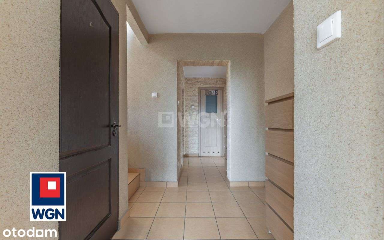 Funkcjonalny dom w Gościcinie - 4 pokoje, 2 łazien-9