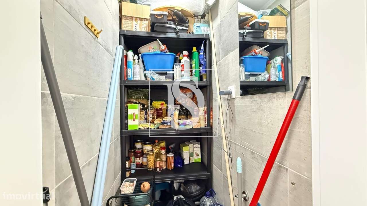 Apartamento T3 renovado na encantadora vila da Moita.-14