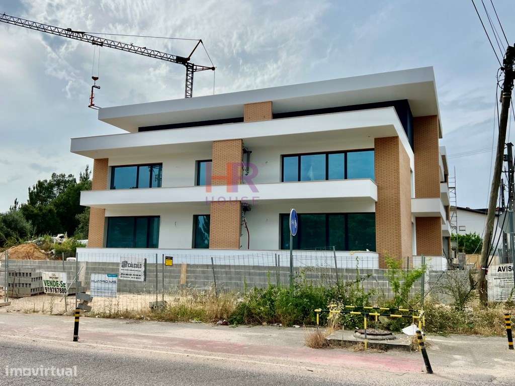 Vende-se T2 Ultimo andar - Terraço panorâmico-7