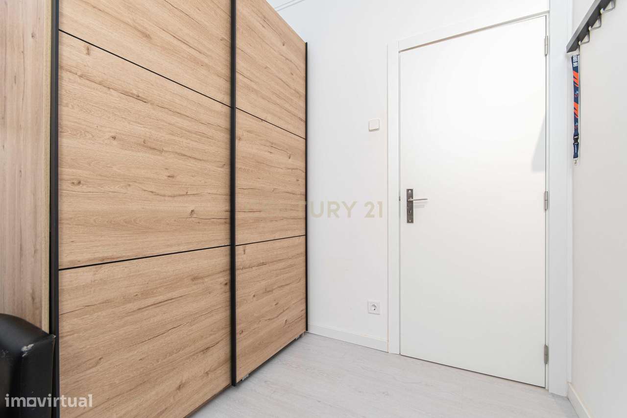 Apartamento T2 em São Domingos de Benfica-12