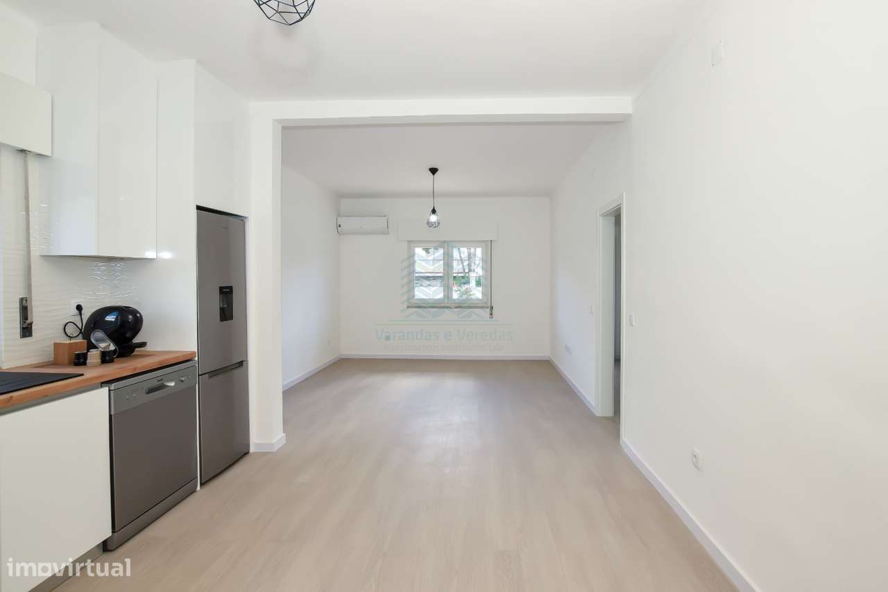 Moradia T3 remodelada com Anexos, Garagem e Poço.-7