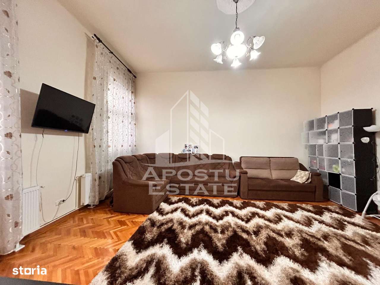 Apartament 2 camere, spatios, pod reabilitat, loc de parcare si garaj - Imagine principală: 3/8