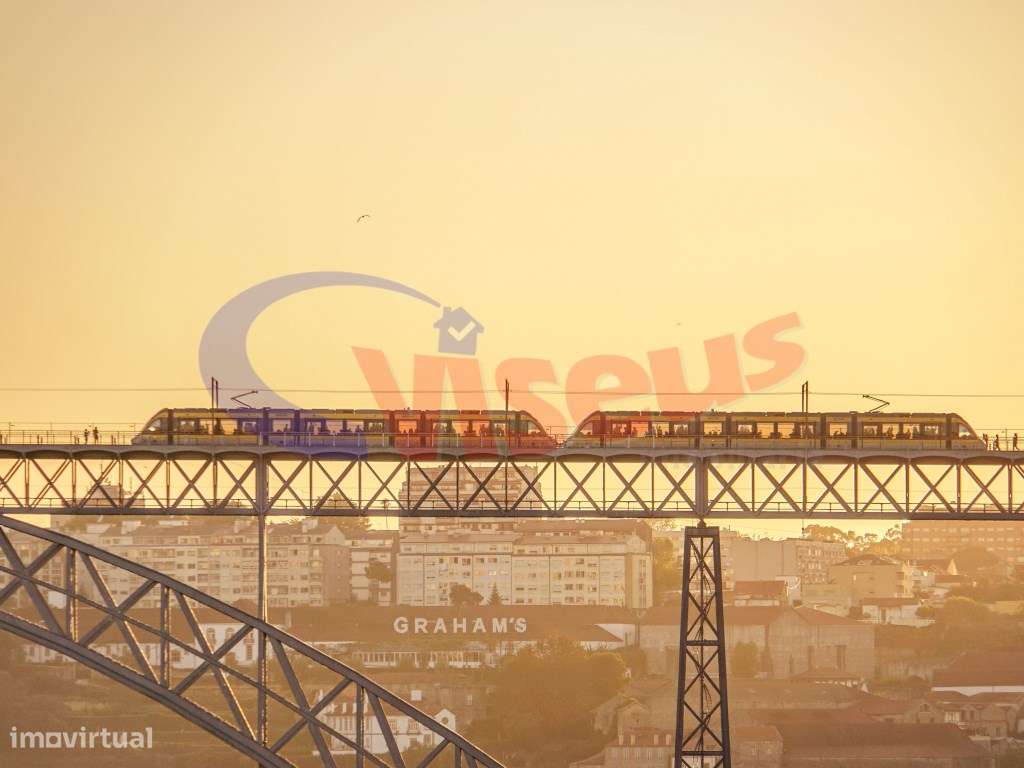 Apartamento T2 Novo Oliveira do Douro-15