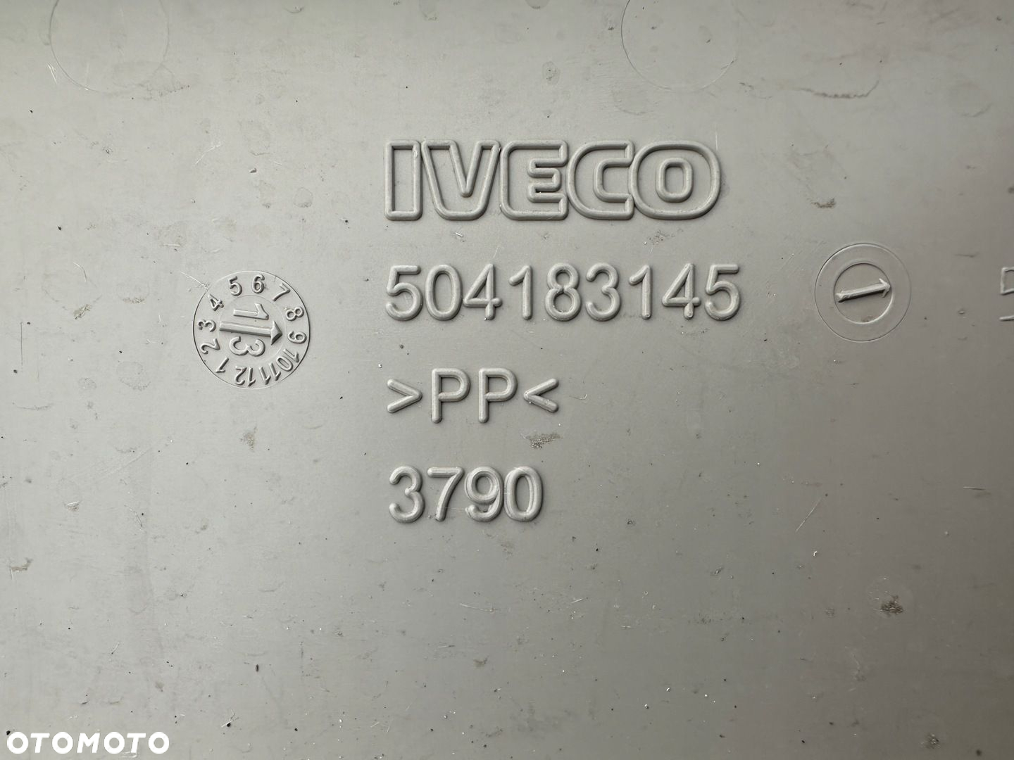 Tapicera Boczek Siatka Osłona Lewa Prawa Iveco Stralis 504183145 504183146 - 2