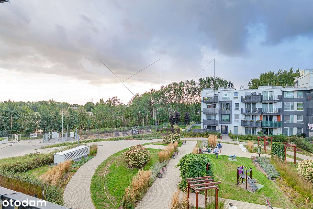 Dwustronne! Piękne! Trzypokojowe mieszkanie w spokojnej okolicy!-3