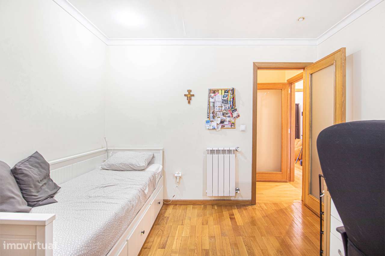 Apartamento T2+1 com terraço-19