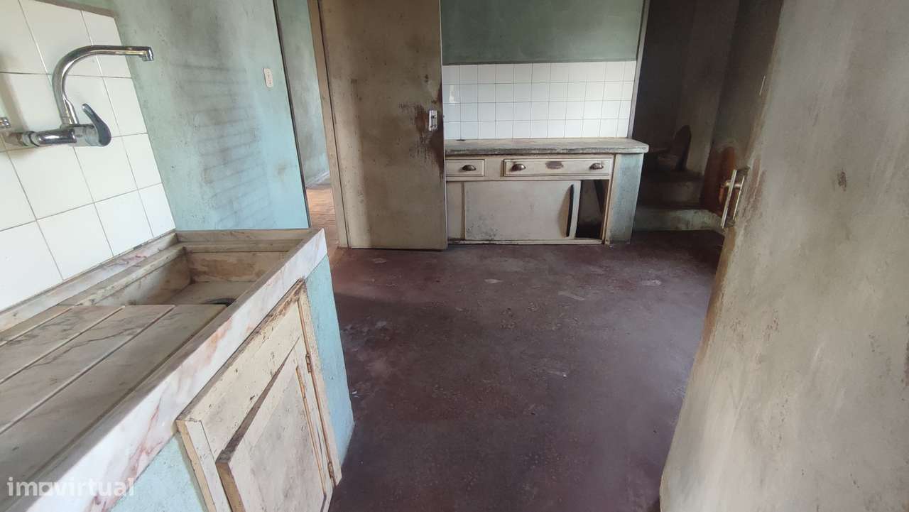 Moradia individual, com terreno, em Rendufe, Amares-28