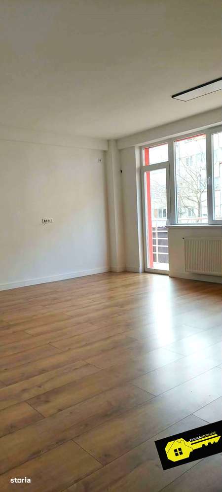 Ap. cu 1 camera,  SU  44 mp, bloc nou, etaj 1-2