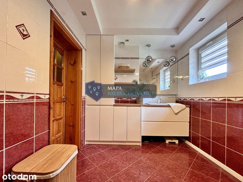 Wygodny dom z pięknym zielonym ogrodem-3