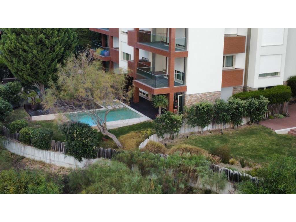 Luxuoso Apartamento Turístico T2+1 com Piscina e Jardim em Troia-Co...-24