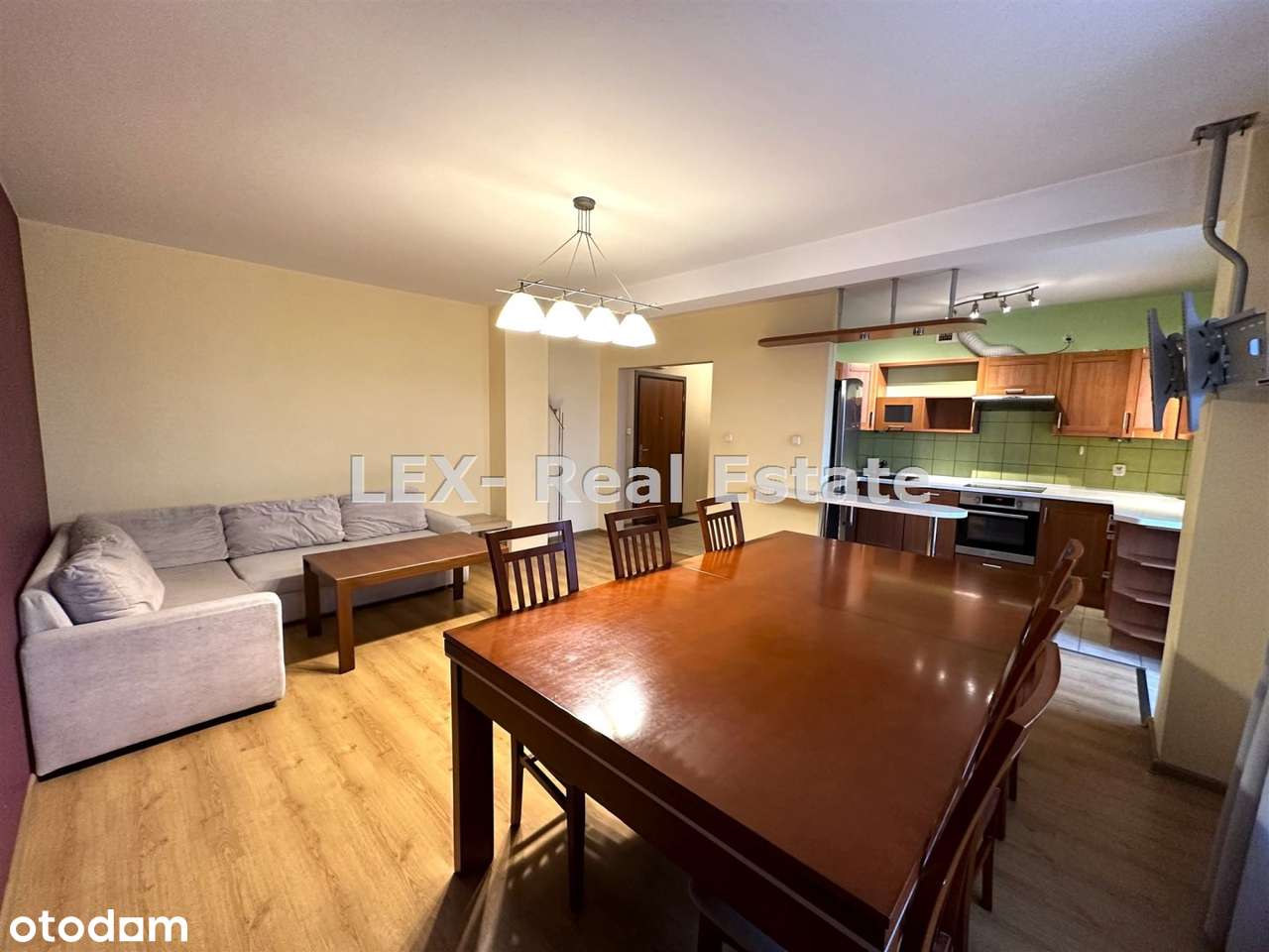 Apartament 83 m2 w ścisłym centrum Pruszkowa.-2