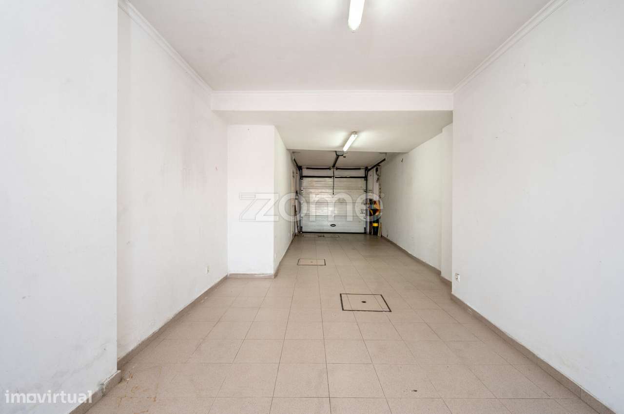 CASA EXCLUSIVA NA RUA DA COSTA (entre as Necessidades e Alcântara)-44