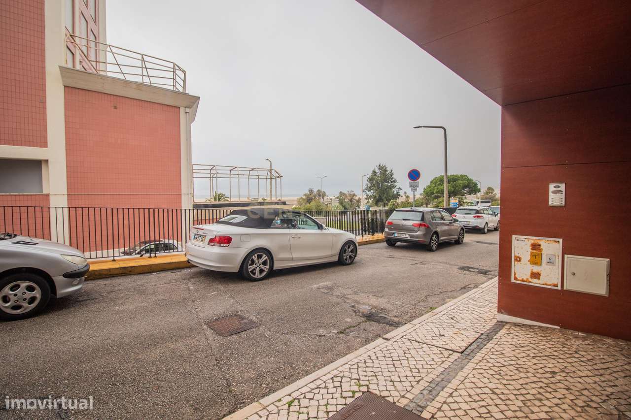 Garagem em Figueira da Foz  perto da marginal. - Grande imagem: 4/22