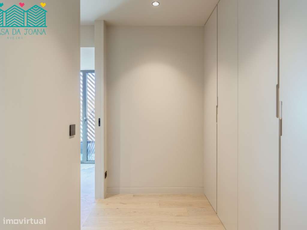 Moradia T5+1 com Piscina em Cascais-37
