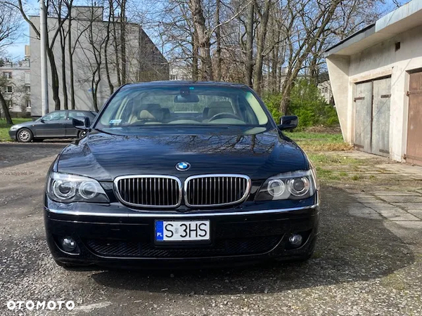 BMW Seria 7 740i - 2