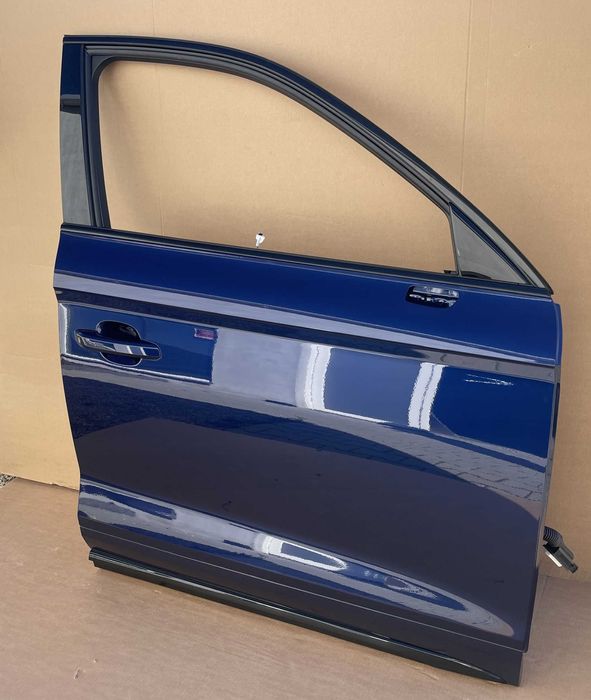 AUDI Q5 80A Двері