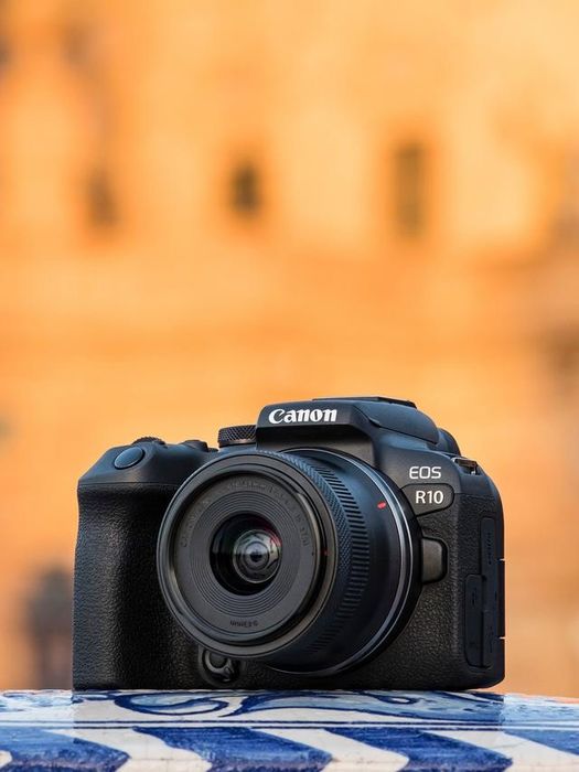 EOS R10 Compact System Camera